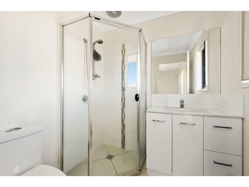 3b Magpie Drive, Cambooya QLD 4358