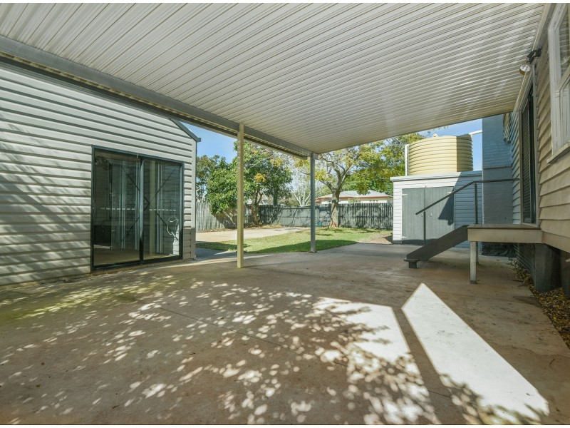 6 Clairmont Street, Newtown QLD 4350