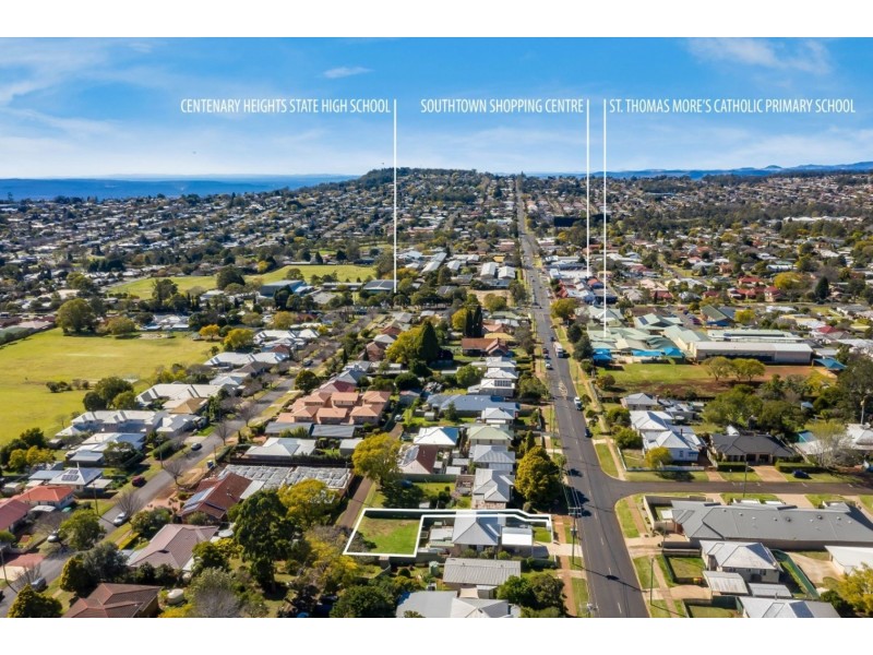 155B South Street, South Toowoomba QLD 4350
