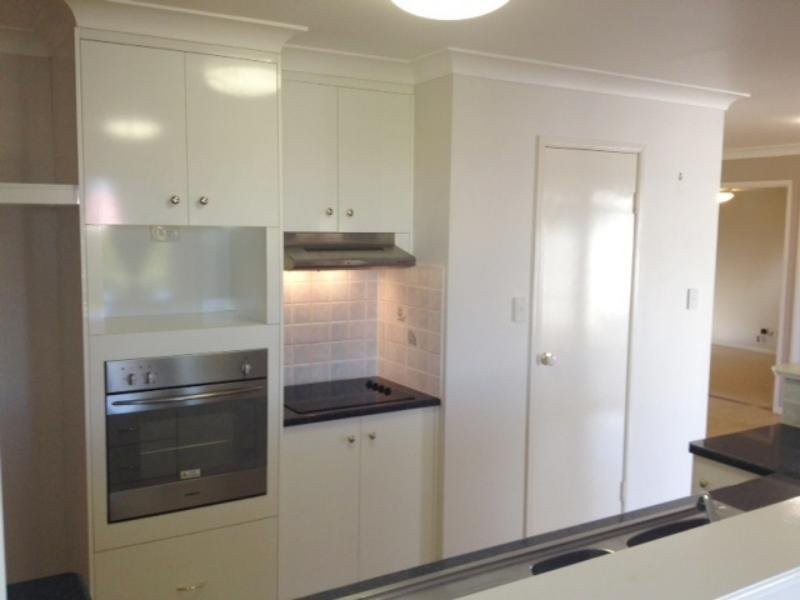 2 Bernborough Court, Glenvale QLD 4350