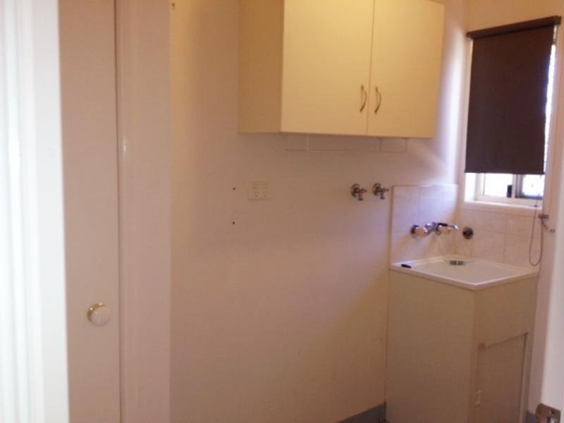 2 Bernborough Court, Glenvale QLD 4350