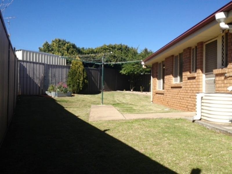 2 Bernborough Court, Glenvale QLD 4350