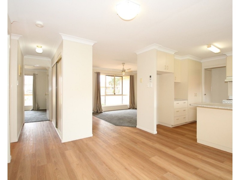 2/20 Anita Drive, Kearneys Spring QLD 4350