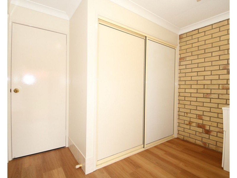 2/20 Anita Drive, Kearneys Spring QLD 4350