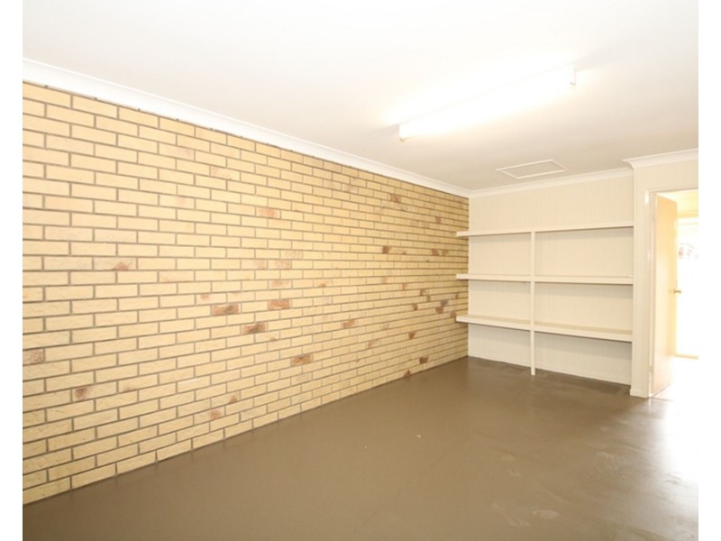 2/20 Anita Drive, Kearneys Spring QLD 4350