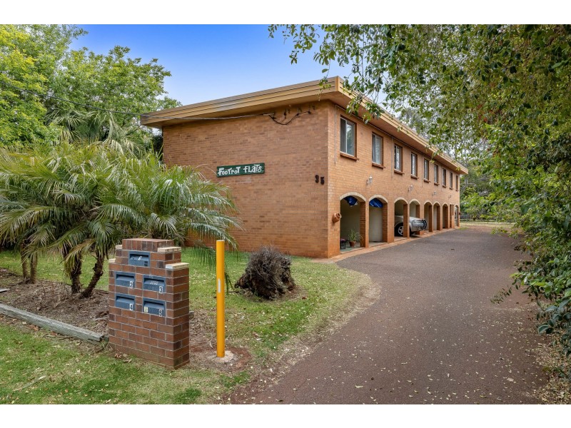 35 Obst Street, Harristown QLD 4350