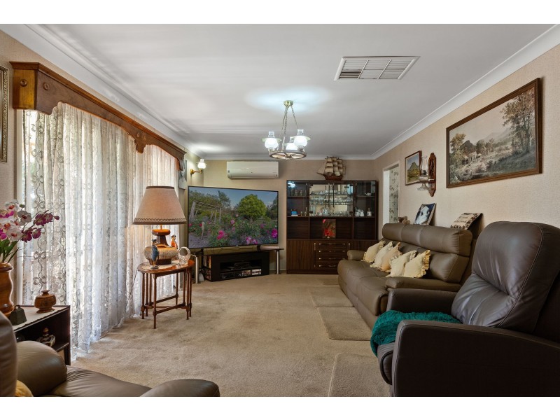 22 Merino Street, Harristown QLD 4350