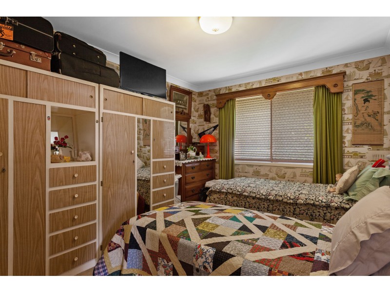 22 Merino Street, Harristown QLD 4350