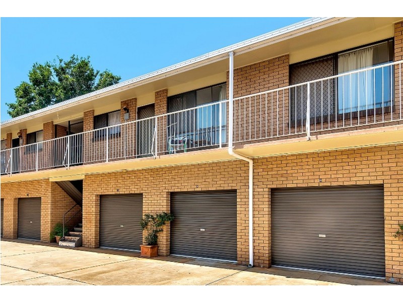 8/10 Phillip Street, East Toowoomba QLD 4350