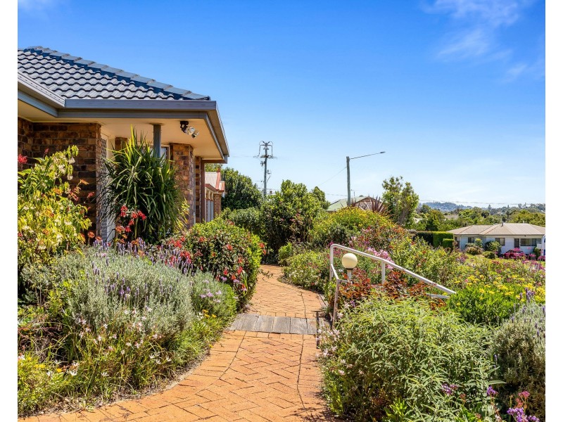 5 Kearney Street, Kearneys Spring QLD 4350