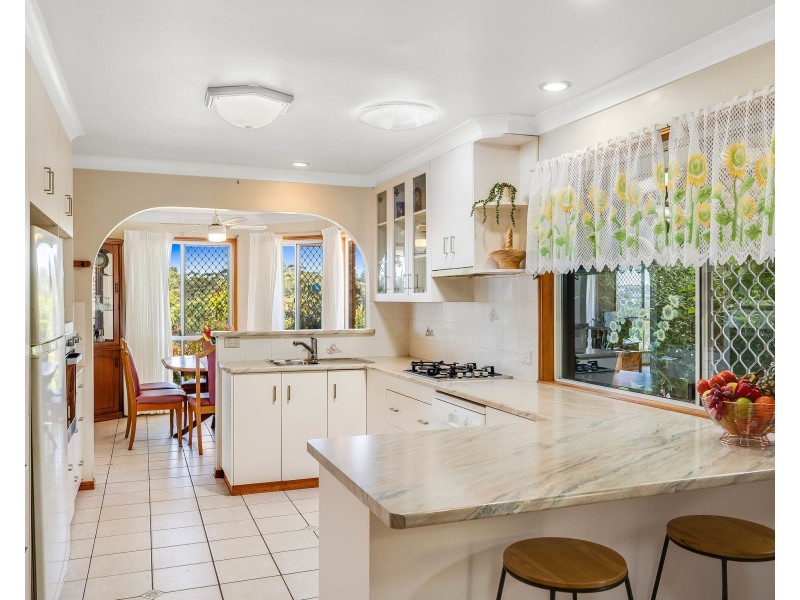 5 Kearney Street, Kearneys Spring QLD 4350