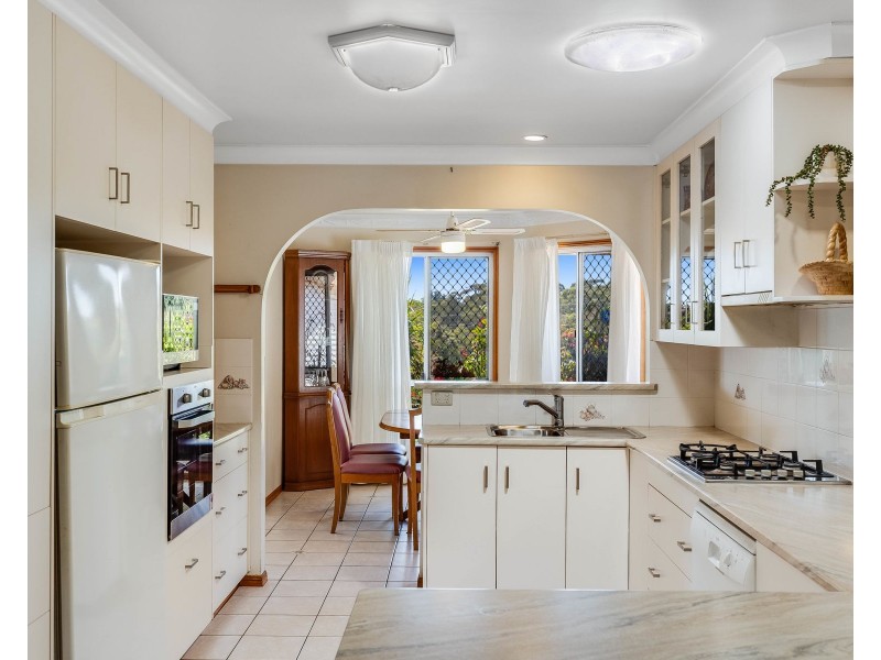 5 Kearney Street, Kearneys Spring QLD 4350