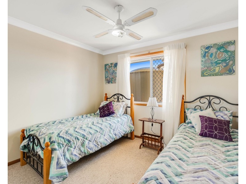 5 Kearney Street, Kearneys Spring QLD 4350