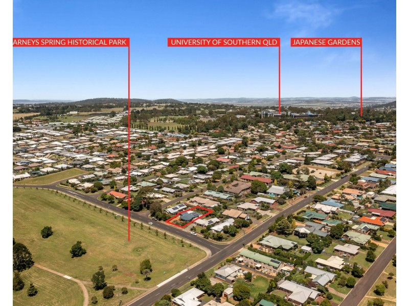 5 Kearney Street, Kearneys Spring QLD 4350