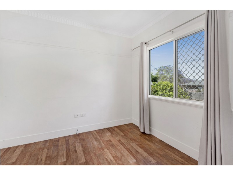 249 West Street, Harristown QLD 4350