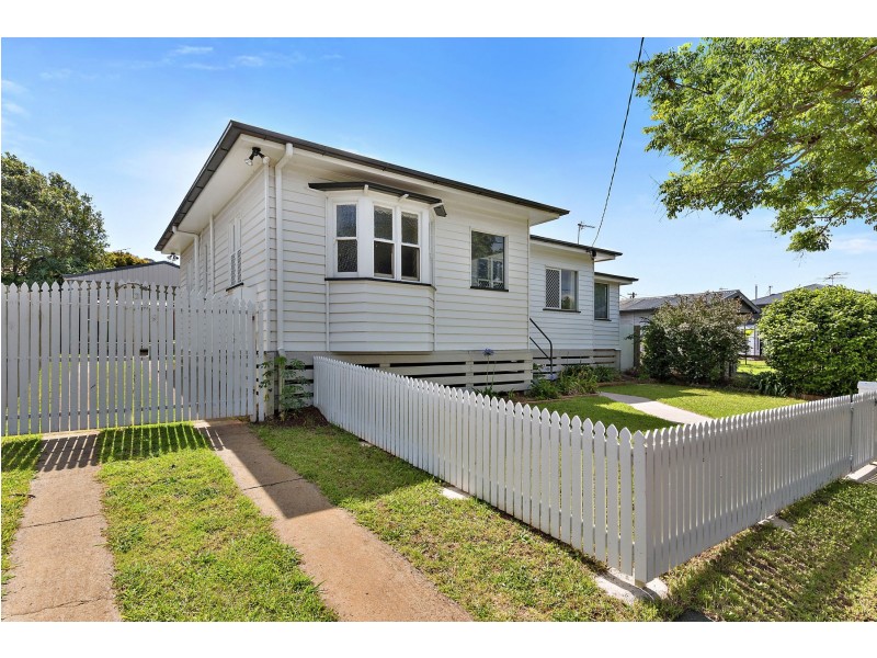 249 West Street, Harristown QLD 4350