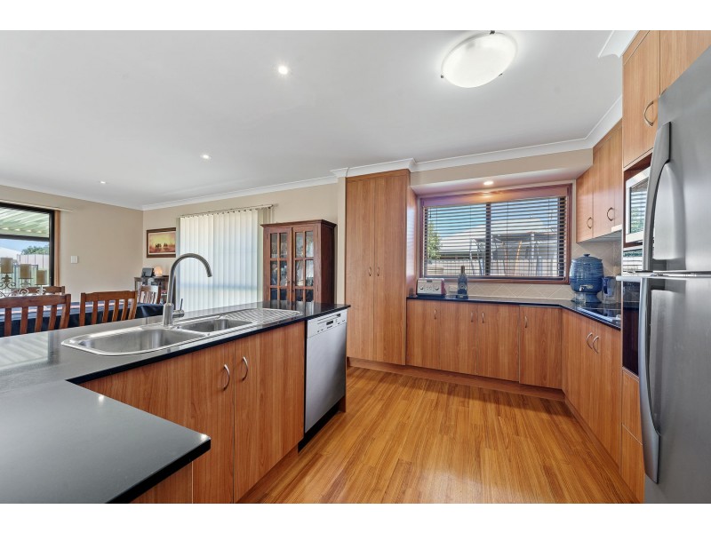 32 Wellington Street, Wyreema QLD 4352