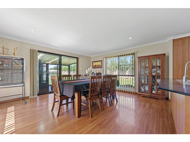 32 Wellington Street, Wyreema QLD 4352