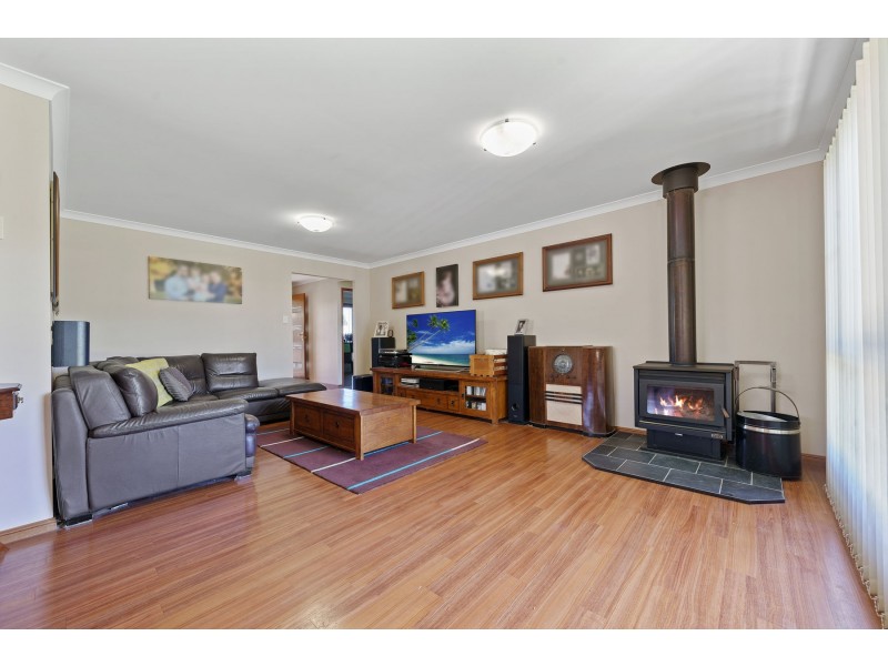 32 Wellington Street, Wyreema QLD 4352