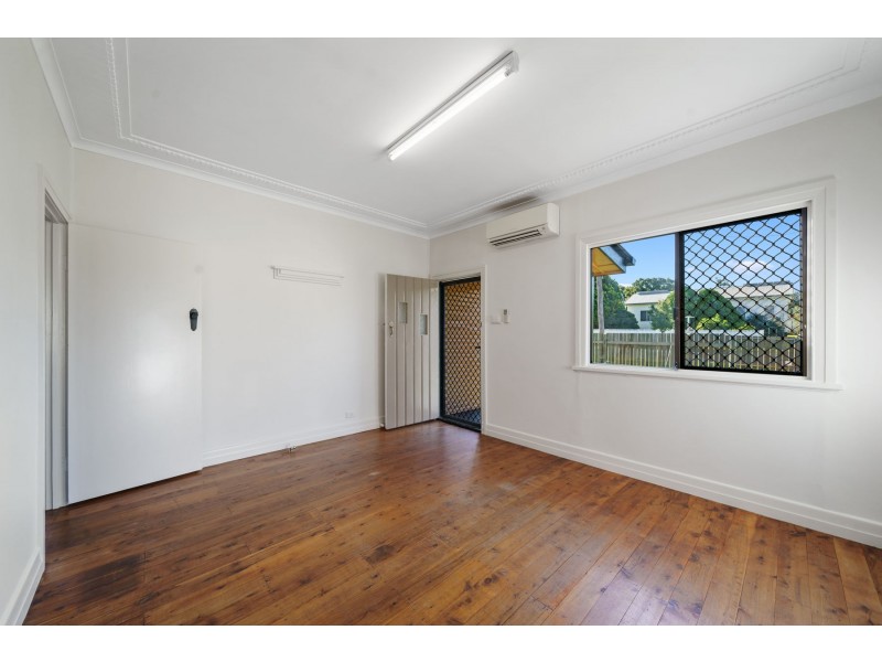 34 Glenvale Road, Harristown QLD 4350