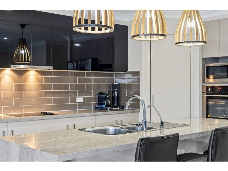 3 Gwenda Drive, Westbrook QLD 4350