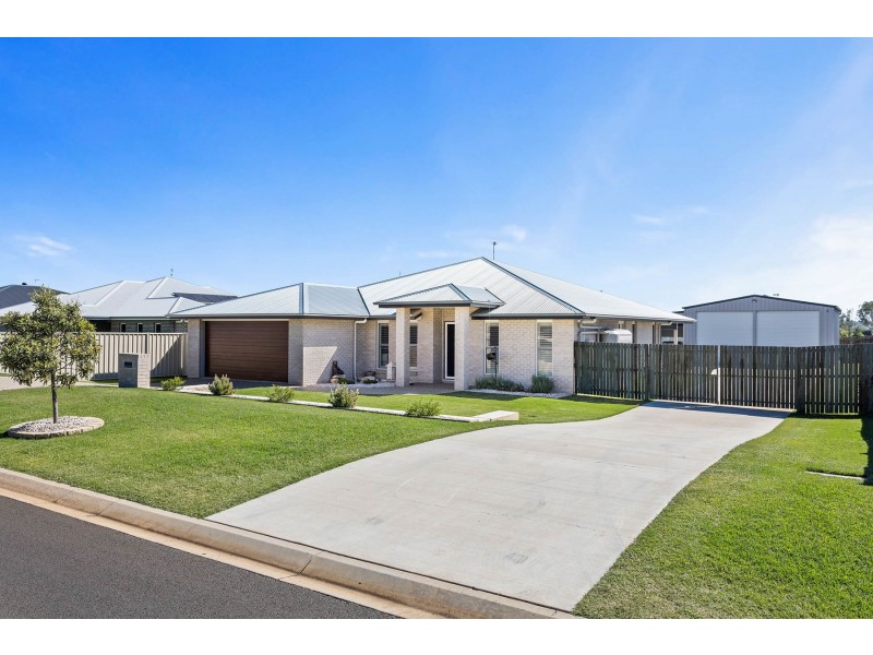 3 Gwenda Drive, Westbrook QLD 4350