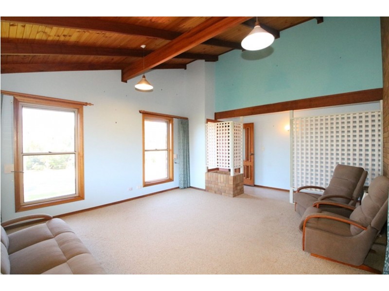 31 Amanda Drive, Centenary Heights QLD 4350