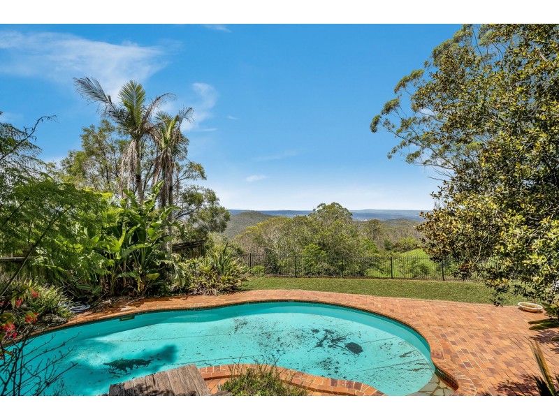 13 Murphys Creek Road, Blue Mountain Heights QLD 4350