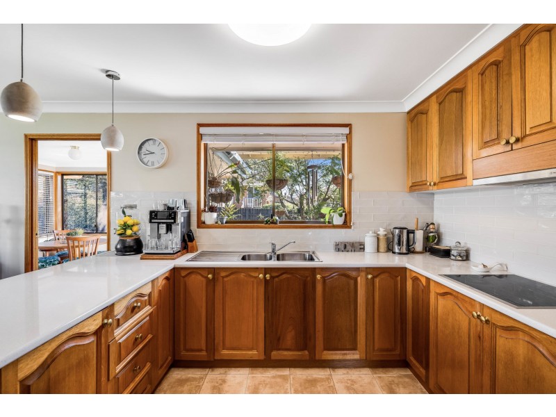 2 Ludgate Court, Rockville QLD 4350