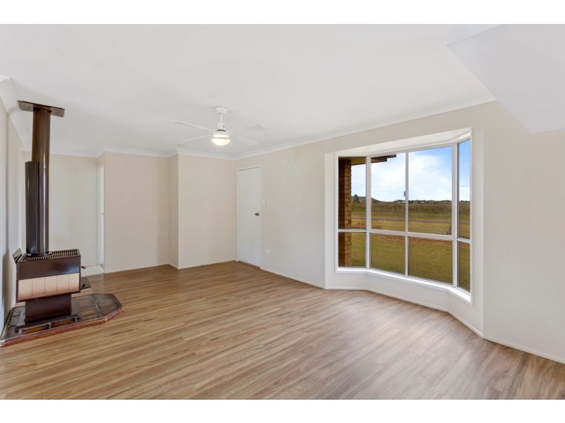 23 Perrin Road, Cambooya QLD 4358