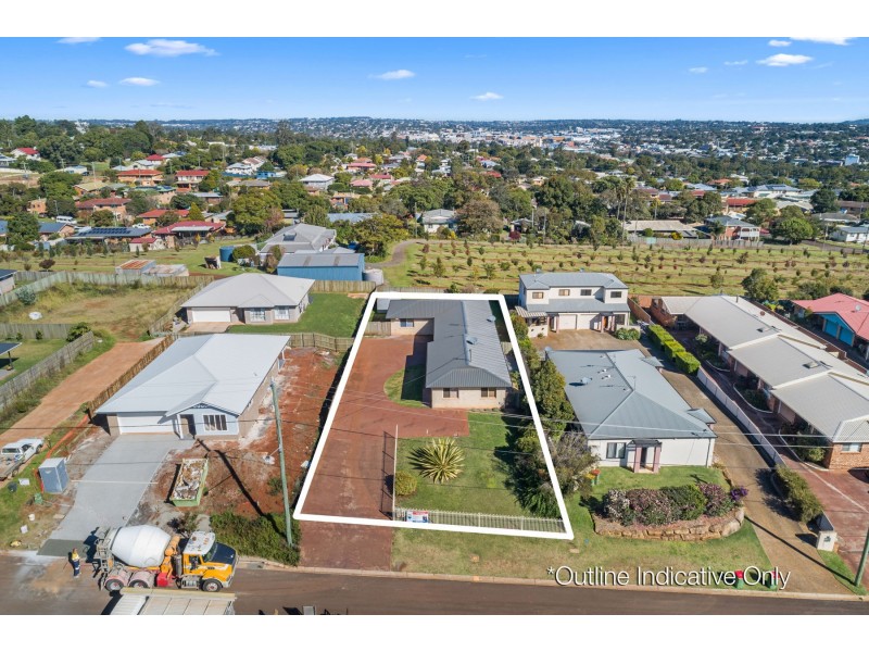 14 Pascoe Lane, Harlaxton QLD 4350