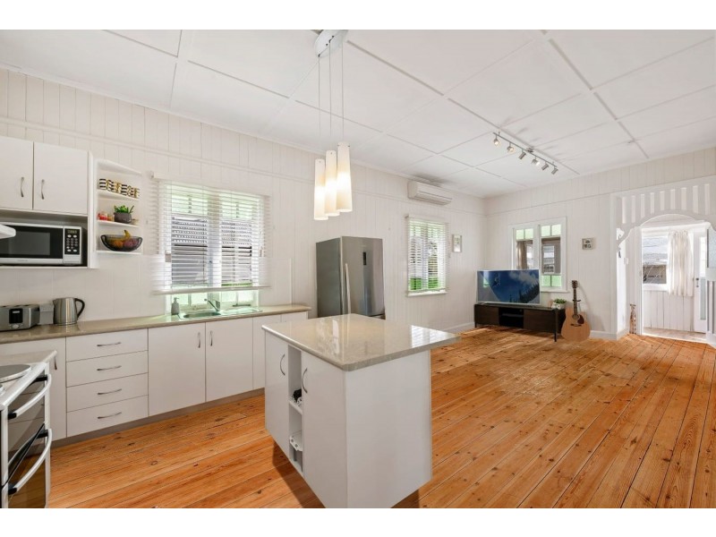 4 Stephen Street, South Toowoomba QLD 4350