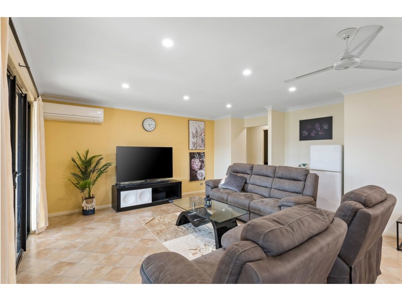 14 Kirklees Street, Newtown QLD 4350