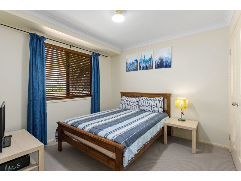 14 Kirklees Street, Newtown QLD 4350