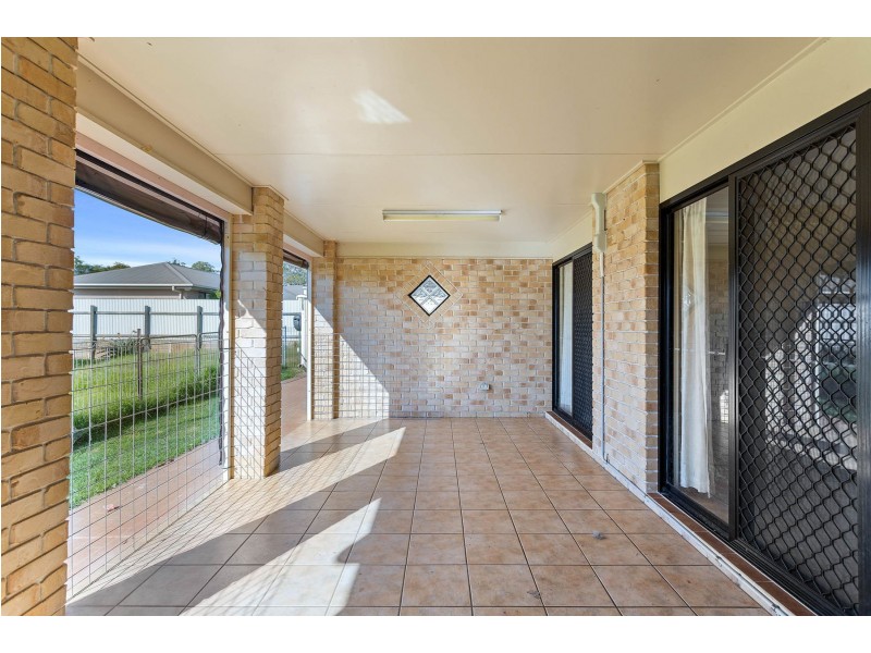 14 Kirklees Street, Newtown QLD 4350