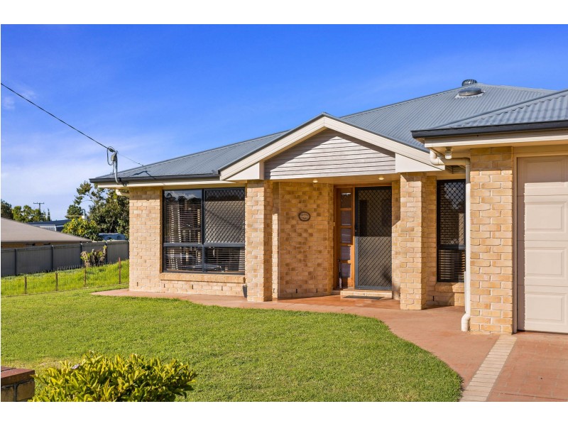 14 Kirklees Street, Newtown QLD 4350