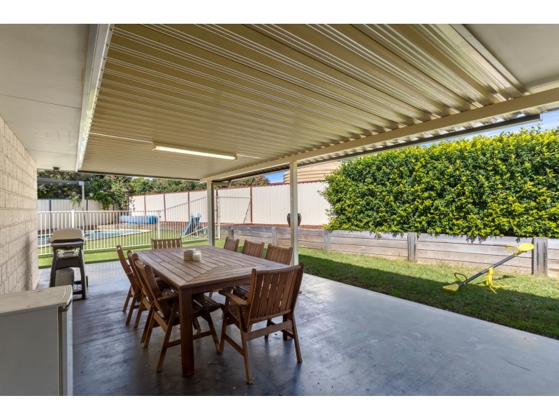 8 Shelley Court, Westbrook QLD 4350