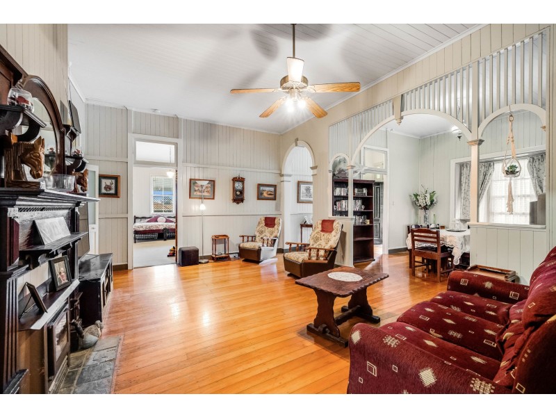 93 Lorrimer Street, Oakey QLD 4401