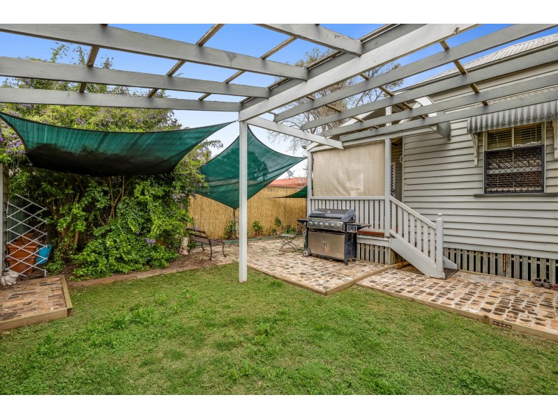 93 Lorrimer Street, Oakey QLD 4401