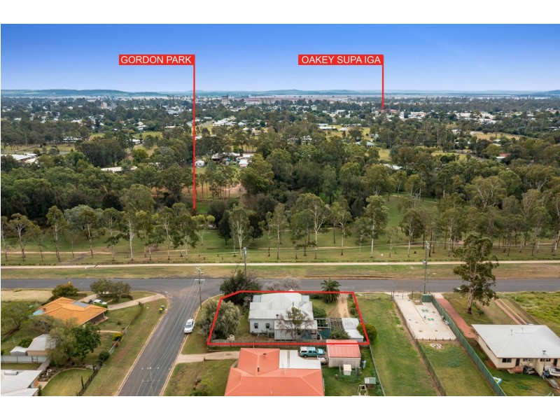 93 Lorrimer Street, Oakey QLD 4401