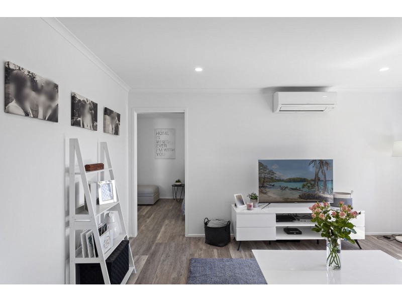 8 Aster Street, Centenary Heights QLD 4350