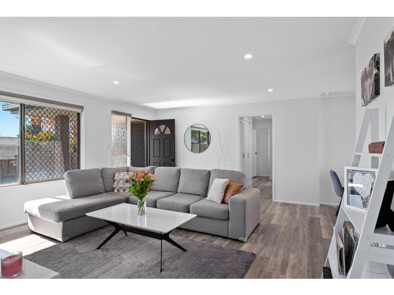 8 Aster Street, Centenary Heights QLD 4350