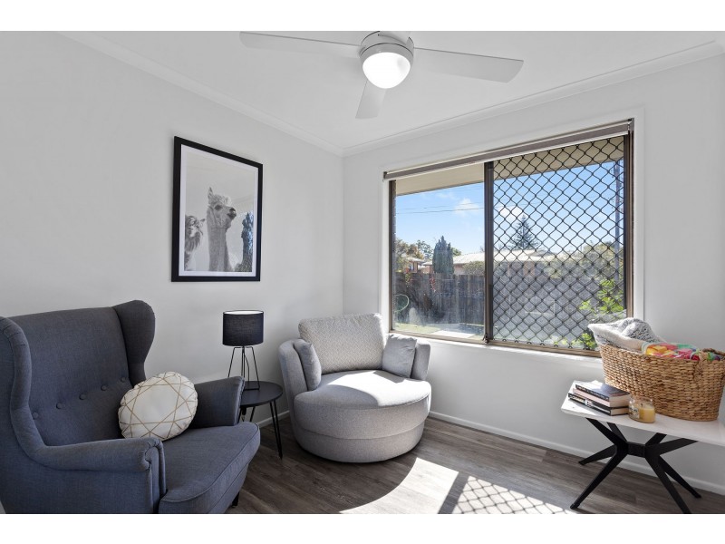 8 Aster Street, Centenary Heights QLD 4350