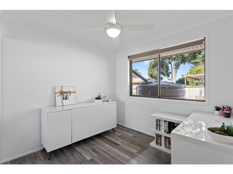 8 Aster Street, Centenary Heights QLD 4350