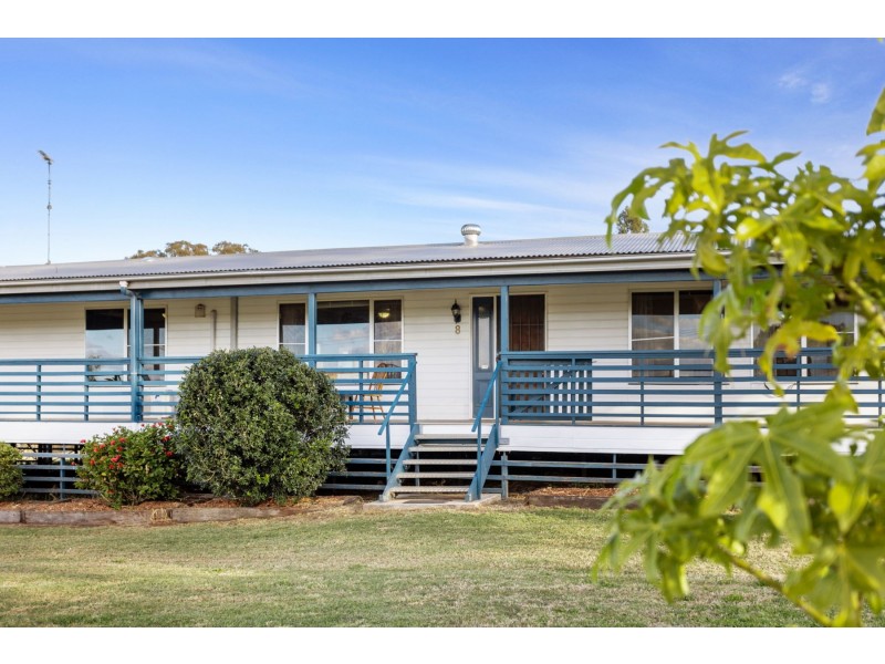 8 Lobwein Street, Meringandan West QLD 4352