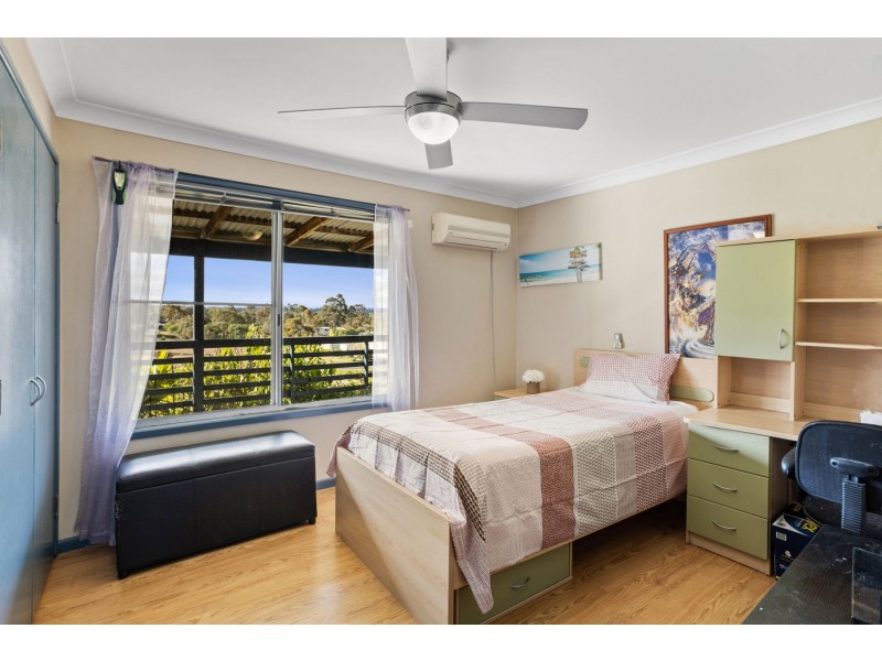 8 Lobwein Street, Meringandan West QLD 4352