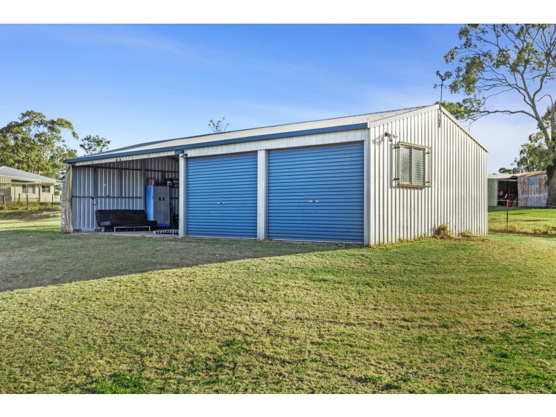 8 Lobwein Street, Meringandan West QLD 4352