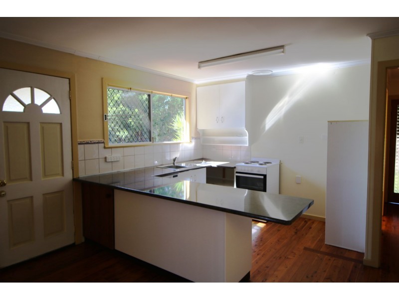 316 West Street, Kearneys Spring QLD 4350