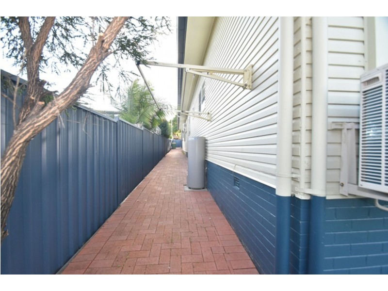 316a West Street, Kearneys Spring QLD 4350