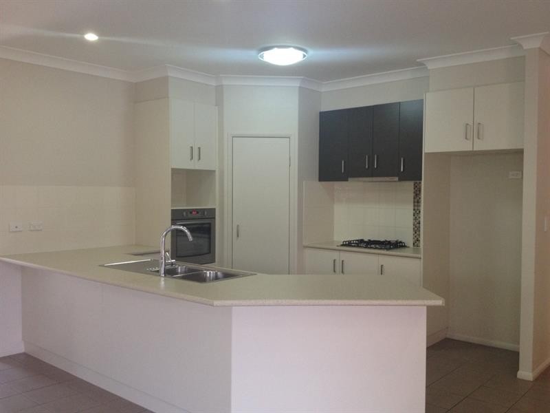 13 Price Lane, Toowoomba City QLD 4350